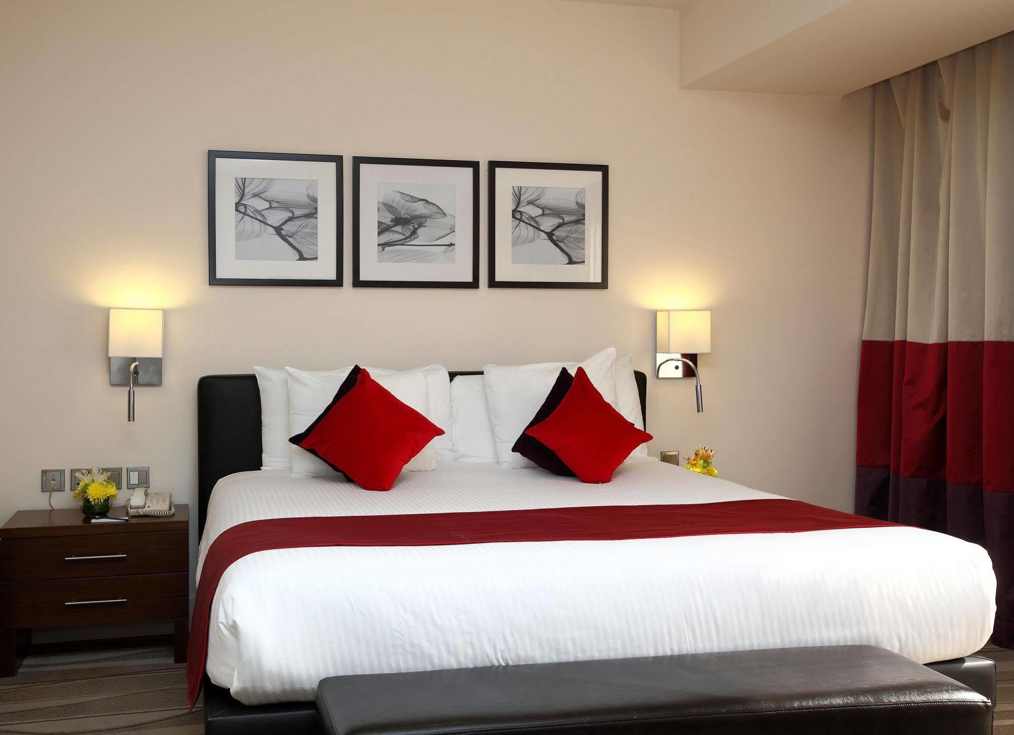 Novotel Olaya 4*